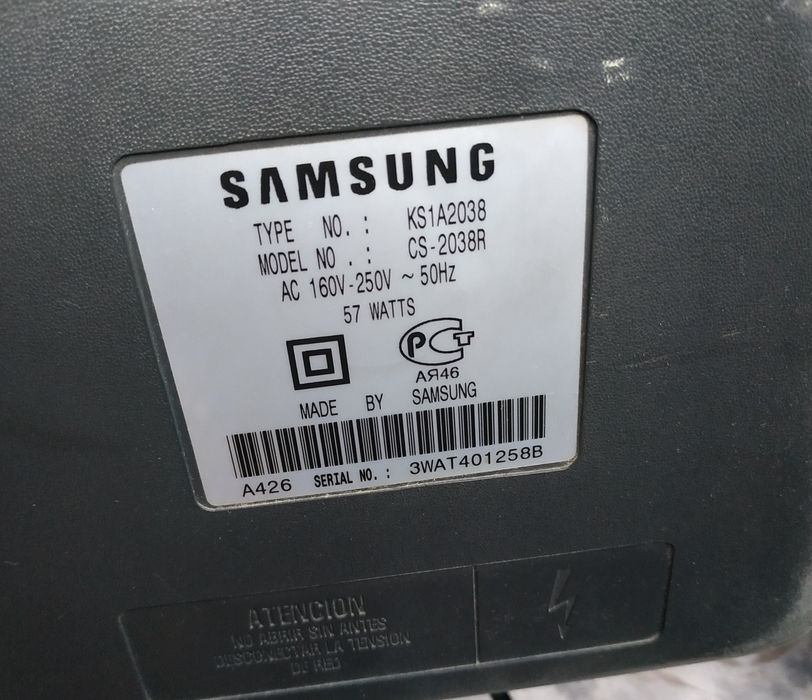 Телевизор Самсунг .