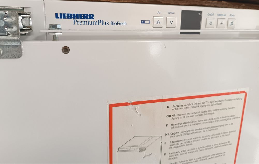 Хладилник с камера за вграждане Liebherr PremiumPlus BioFrsh 177 см