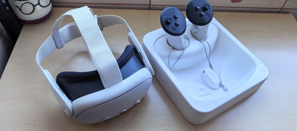 Ochelari VR META Quest 3 - - 512GB - - Oculus // ca noi - - 2270 lei