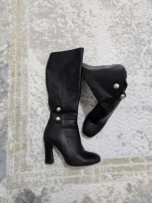 Продам зимние сапоги 38 размер