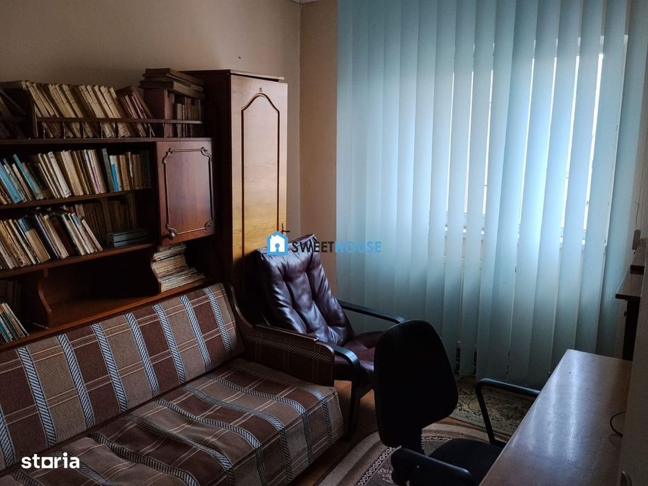 Apartament cu 4 Camere  Zona Ultracentrala  B-Dul Unirii