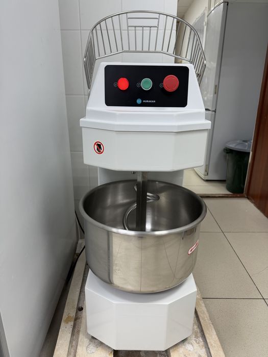 Тестомес с отличном состоянии