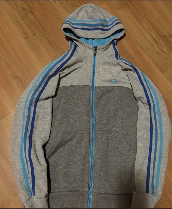 Adidas essential 3 stripes