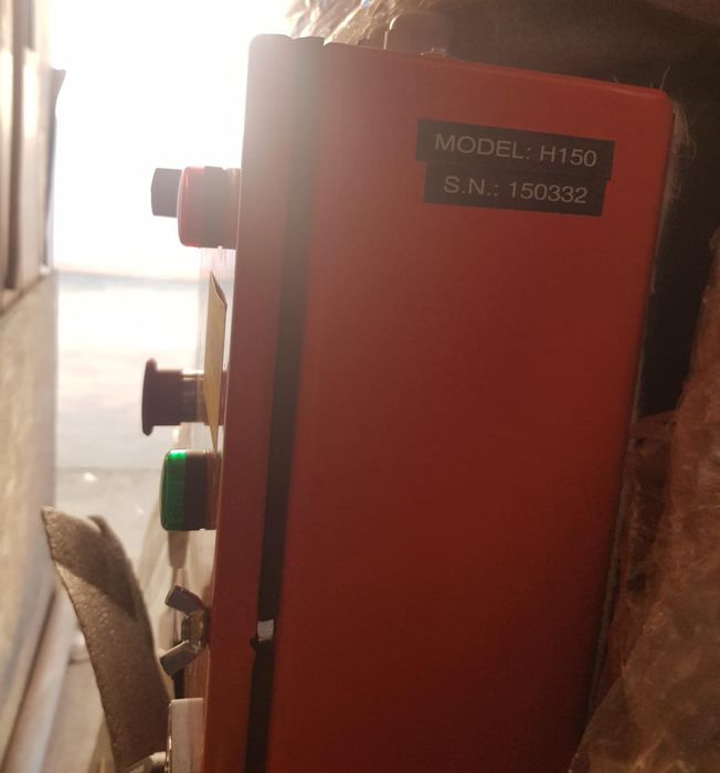 Vinde centrala  pe lemne produce aer cald