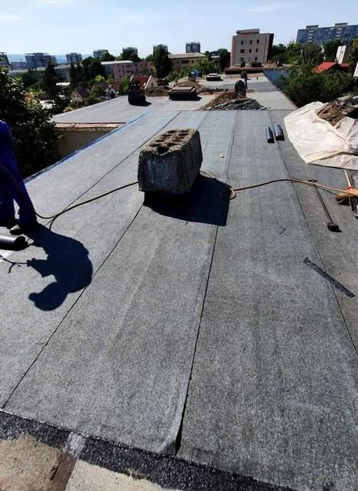 acoperisuri și micii reparații infiltrații