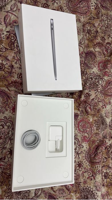 Apple Macbook Air13 13.3”/8гб/SSD 256ГБ/macOS