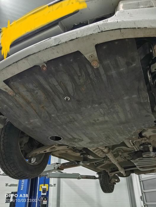 Защита картера автомобиля