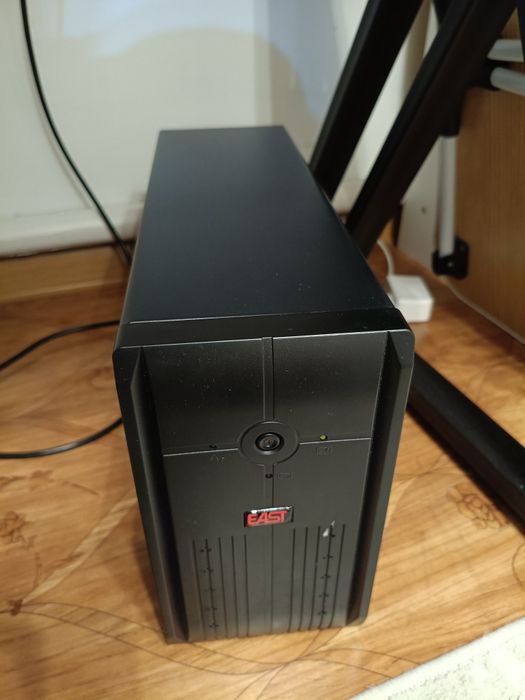 Продам ИБП East ea200