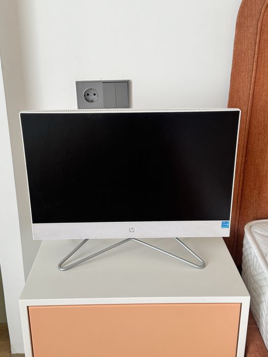 HP All-in-One (моноблок) с процессором Intel Core i3.