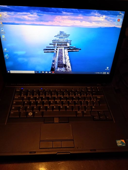 Vând laptop i7 preț 550 lei