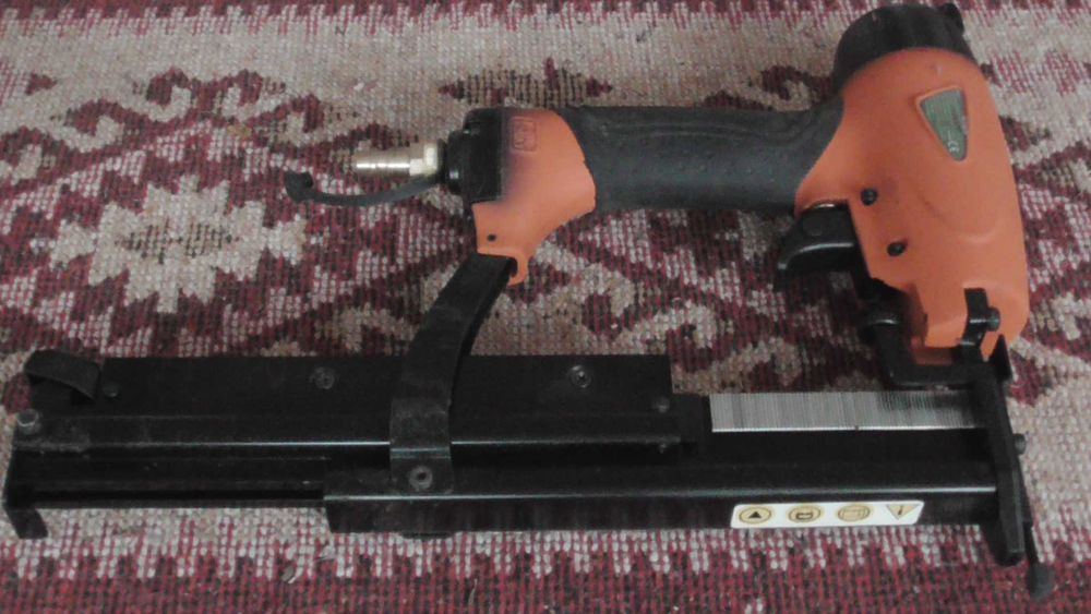 pistol capse cuie pe aer cu presiune nou nefolosit