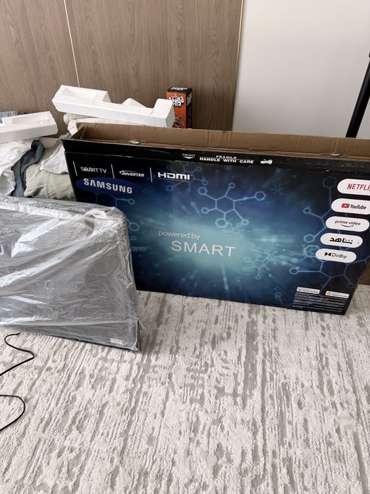 Телевизор Samsung (Smart TV)