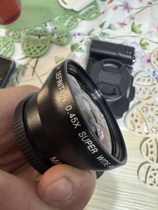 Aparat foto NOU la cutie