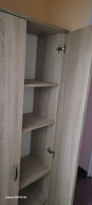 Vand Dulap cu rafturi 130 lei