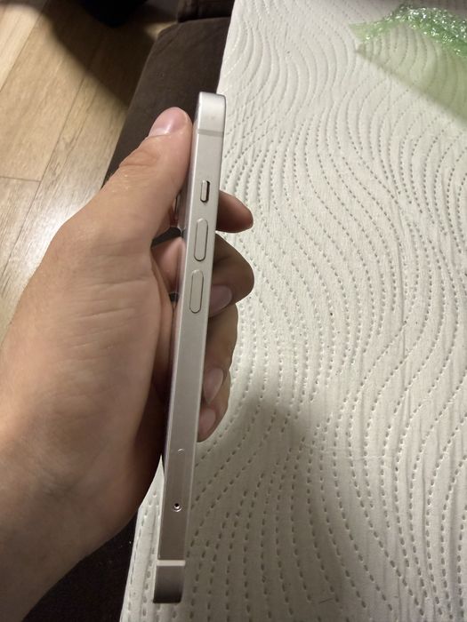 Iphone 14 , 128 GB , starlight