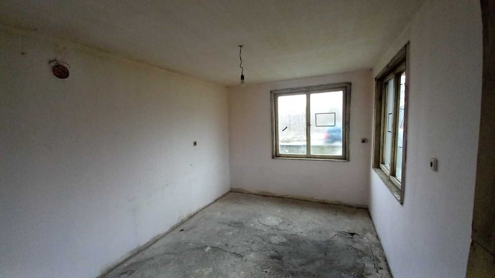 Продава се Къща в с. Дряновец, Област Разград - 150 кв.м за 113 €/кв.м - Снимка #5