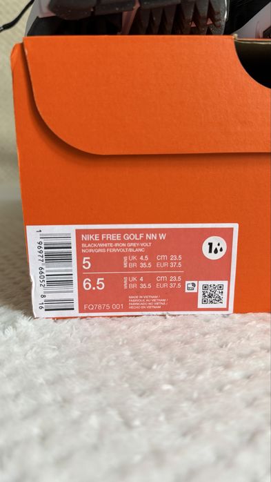 Кросовки Nike женские