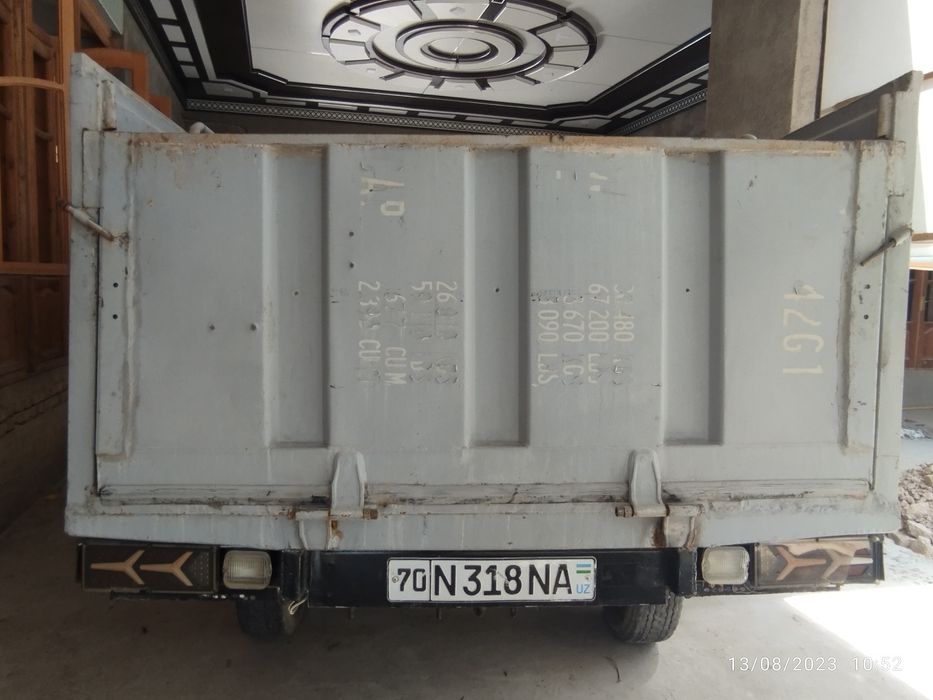 UAZ Shahrisabz shahar