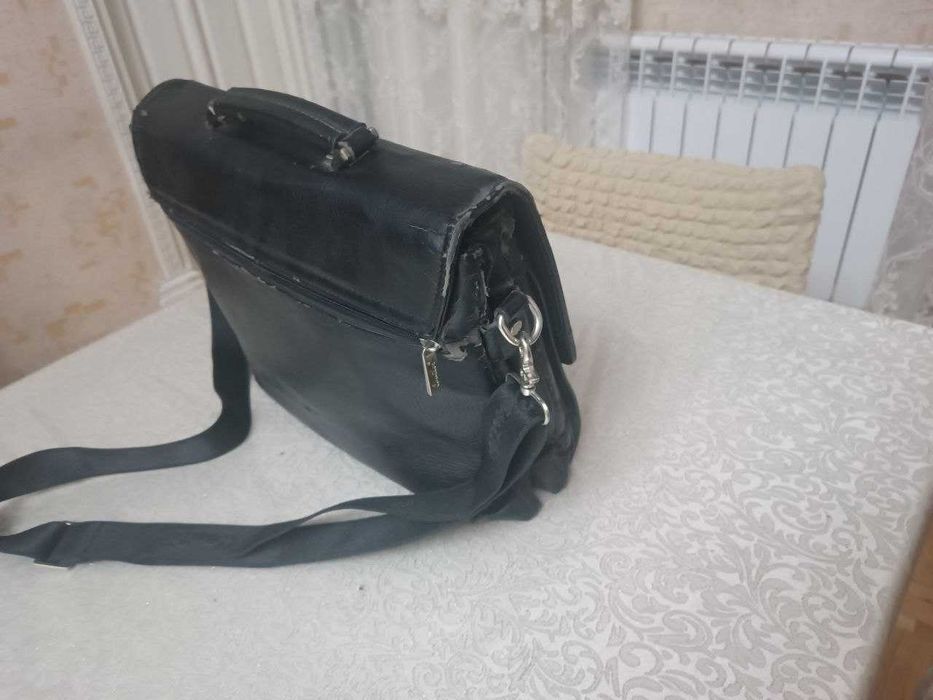 HDD, SSD, мышка, триммер, ОЗУ, сумка, подставка для ноутбука и кабели