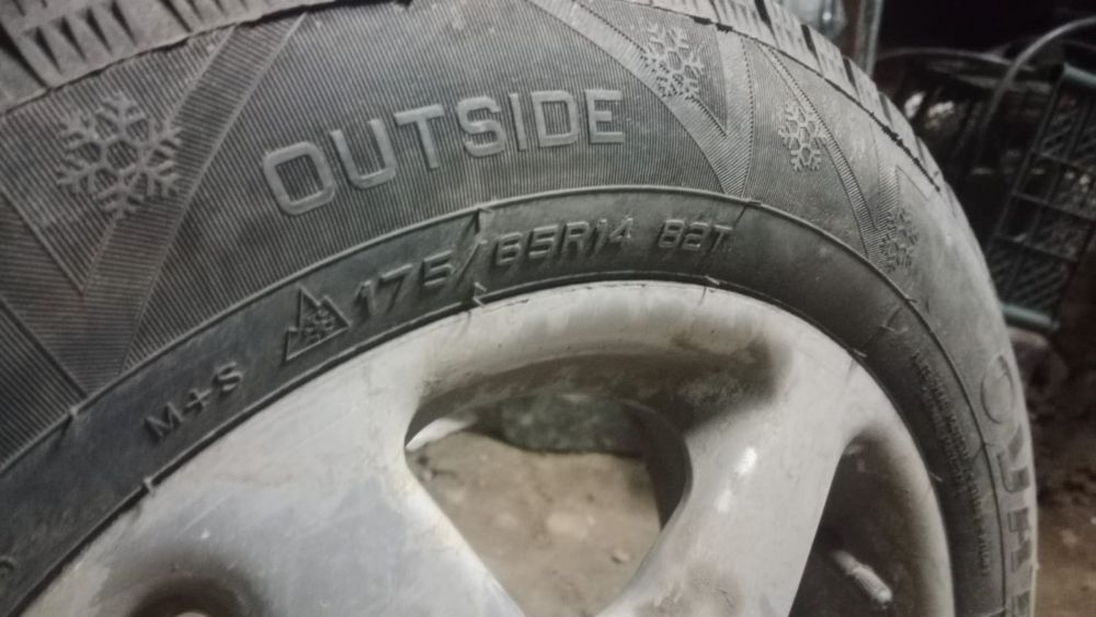 Продам покрышка комплект