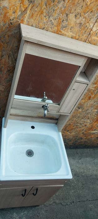 Умывальник дачный
