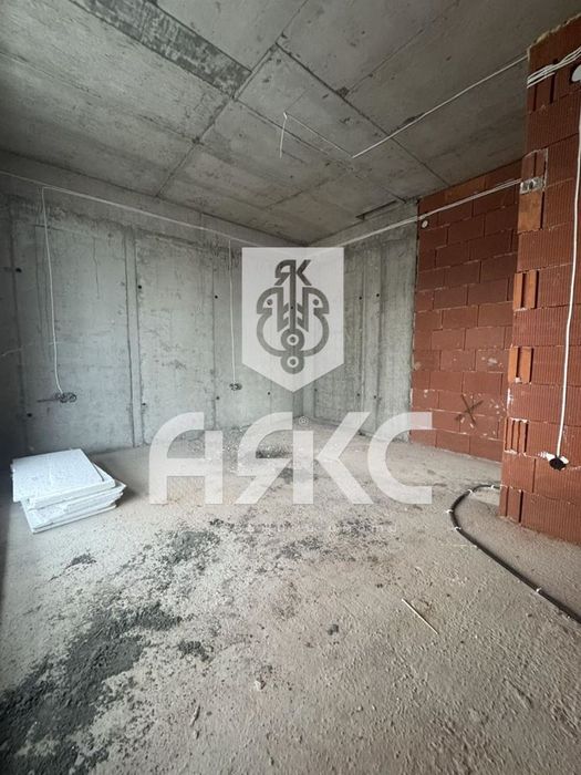 Продава се Двустаен апартамент в София, Витоша - 89 кв.м за 2158 €/кв.м - Снимка #6