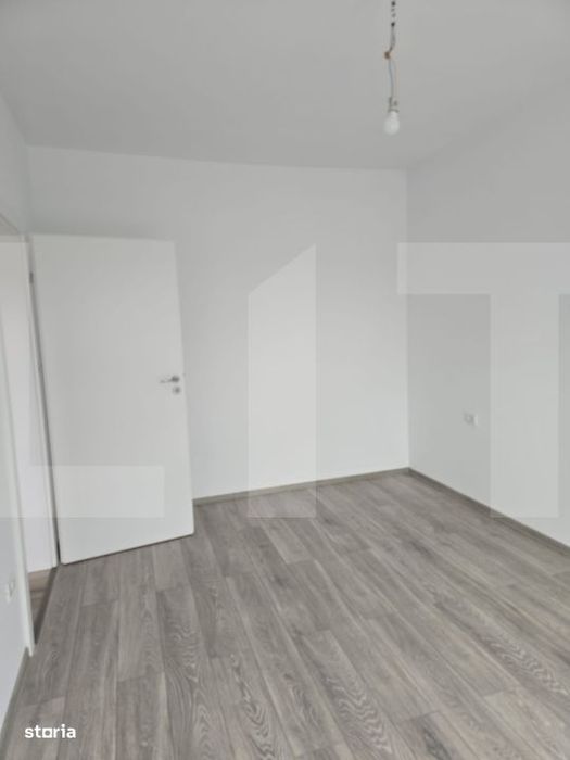 Casa tip duplex Mosnita Noua asfalt