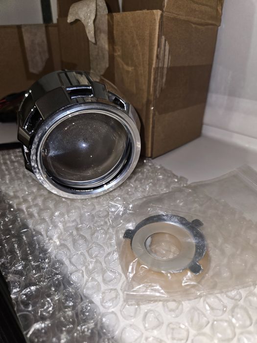 Биксенон лупи за вграждане комплект с крушки