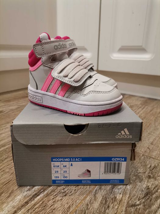 Сникърси Adidas 23 номер