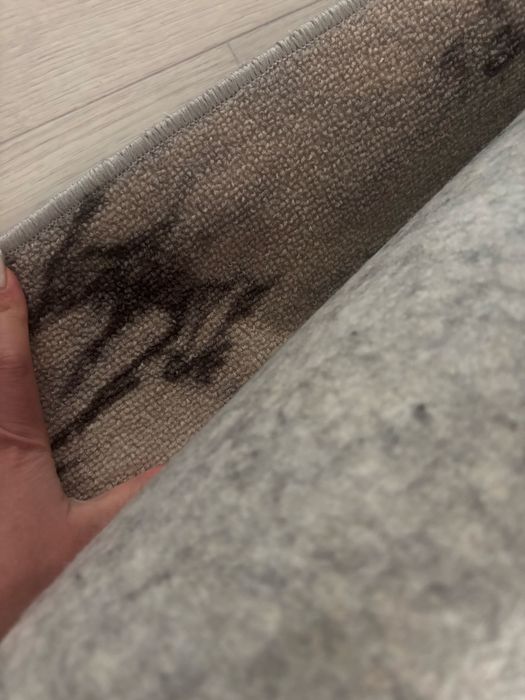 Продам два ковра