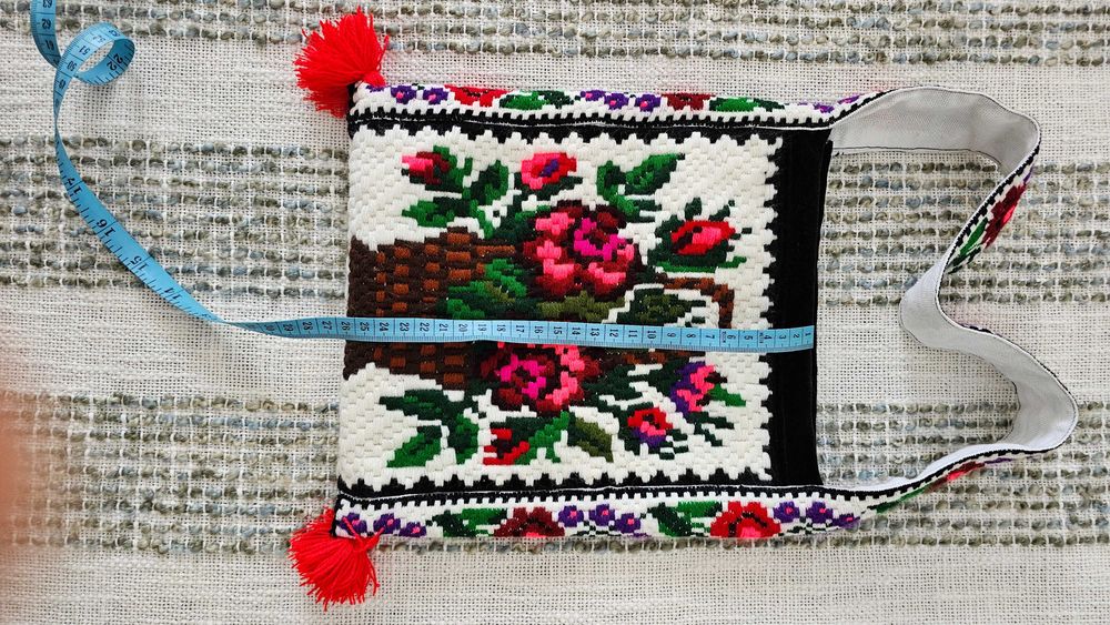 Traistă tradițională realizată manual, hand made