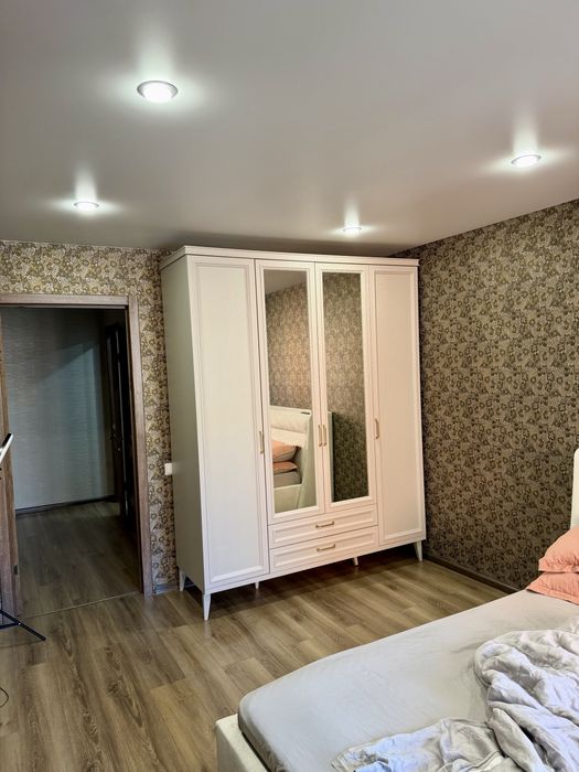 Продам квартиру на Ткачева 12
