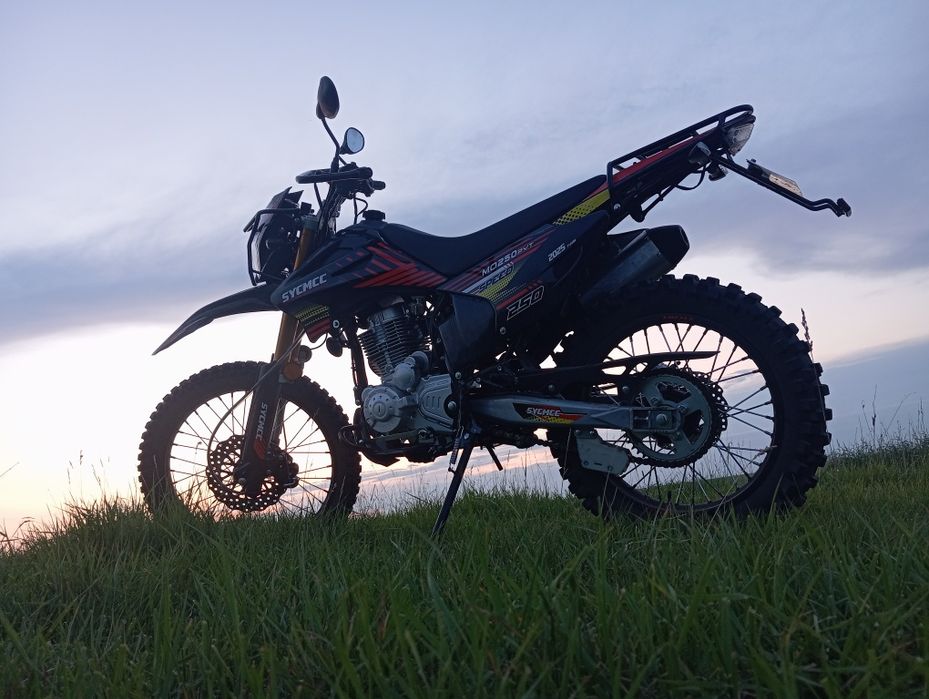 Продам мотоцикл Эндуро