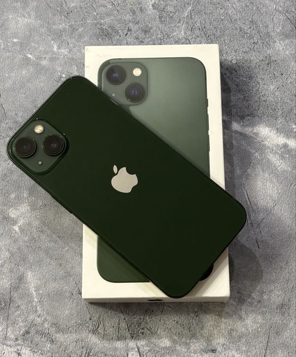 Продам айфон 13.