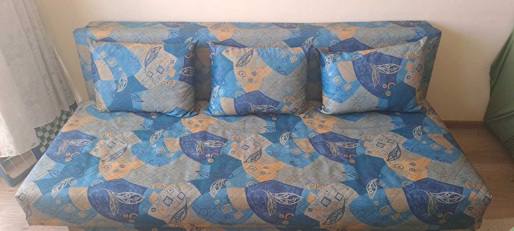 Разтегателен диван 185х75