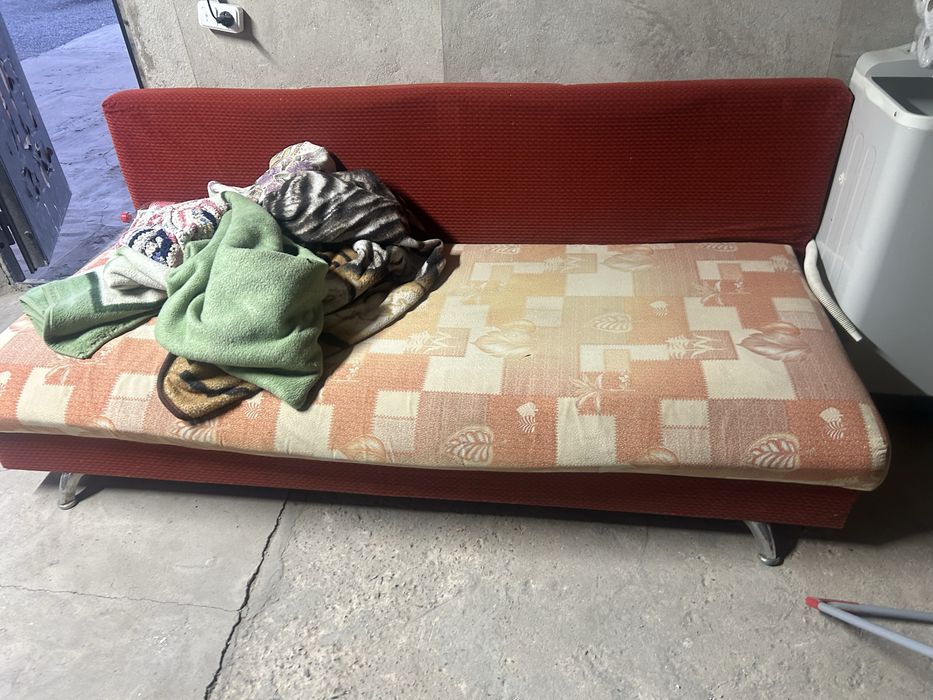 Продам диван диван сатам