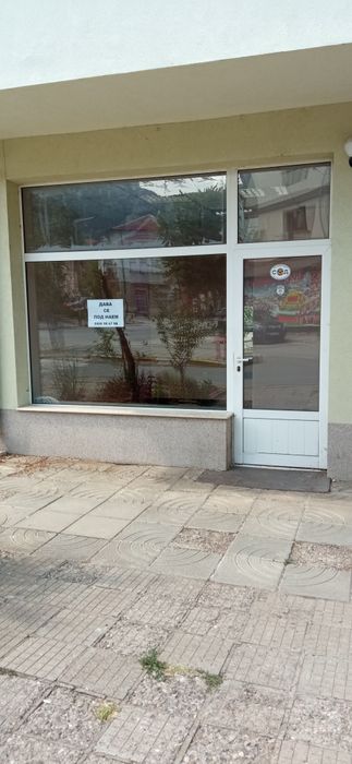 Дава се под наем Магазин в Враца, Център - 18 кв.м за 340 € - Снимка #4