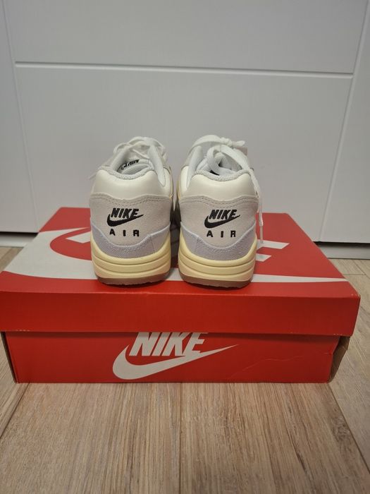 Nike Air Max 1 '87 Light Bone