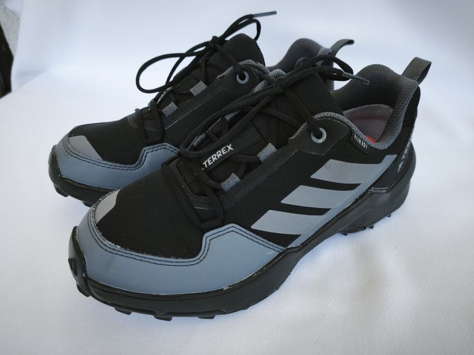 Adidas Terrex, оригинални маратонки, номер 35