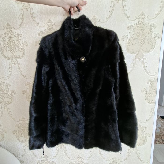 Продам Норковую шубу Assyl