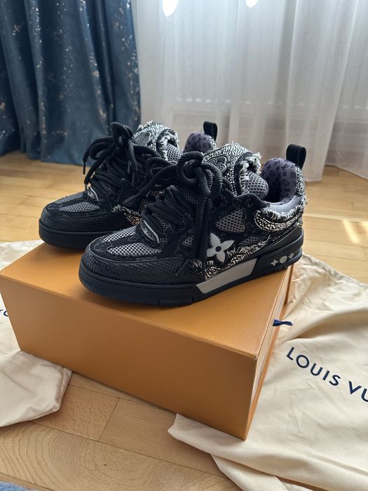 Vand Louis Vuitton Skate marimea 42
