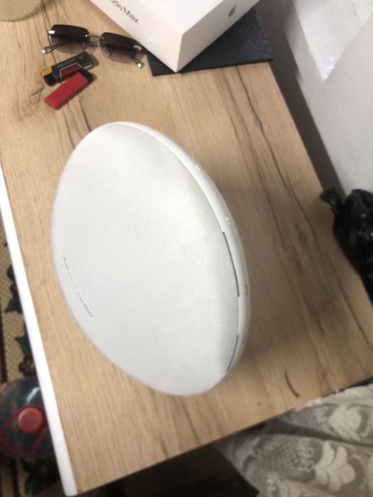 Harman /Kardon onyx studio 4