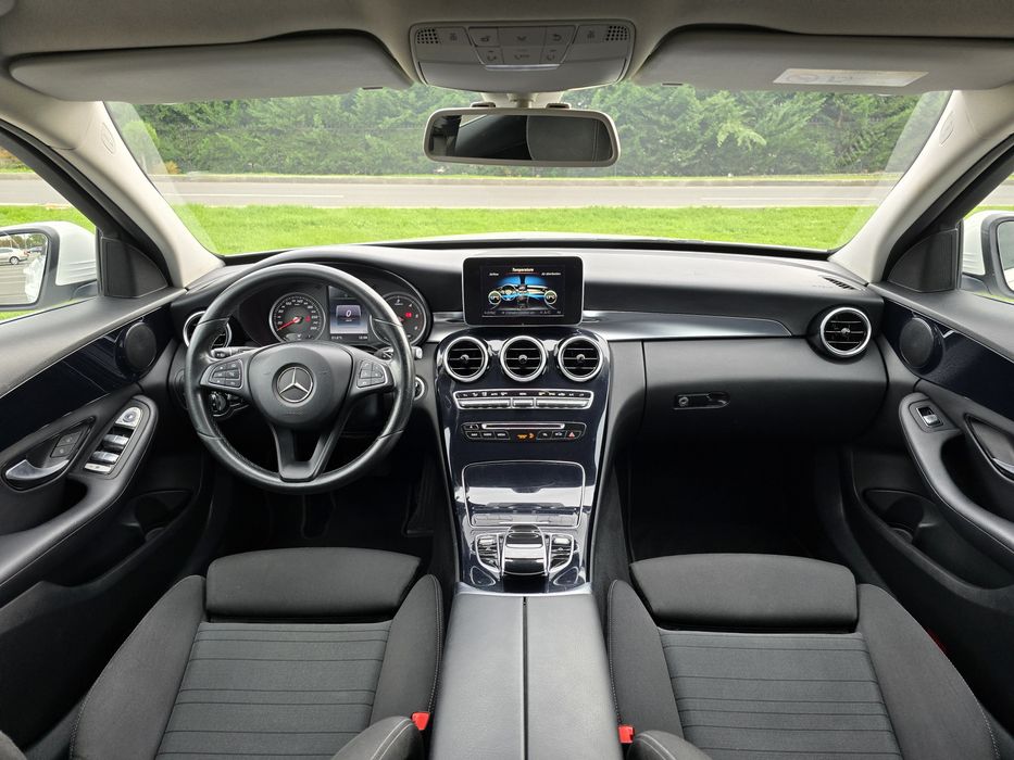 Mercedes C250d 4Matic (4x4) 204CP, Carte Service, 7G-Tronic, Km reali