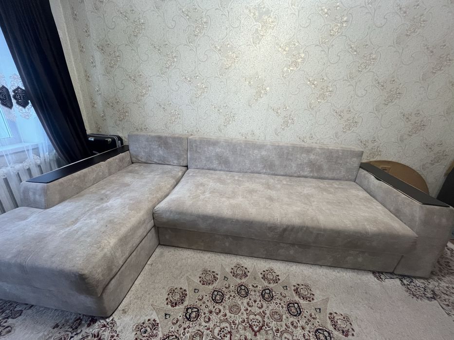 Продам диван в хорошем состоянии