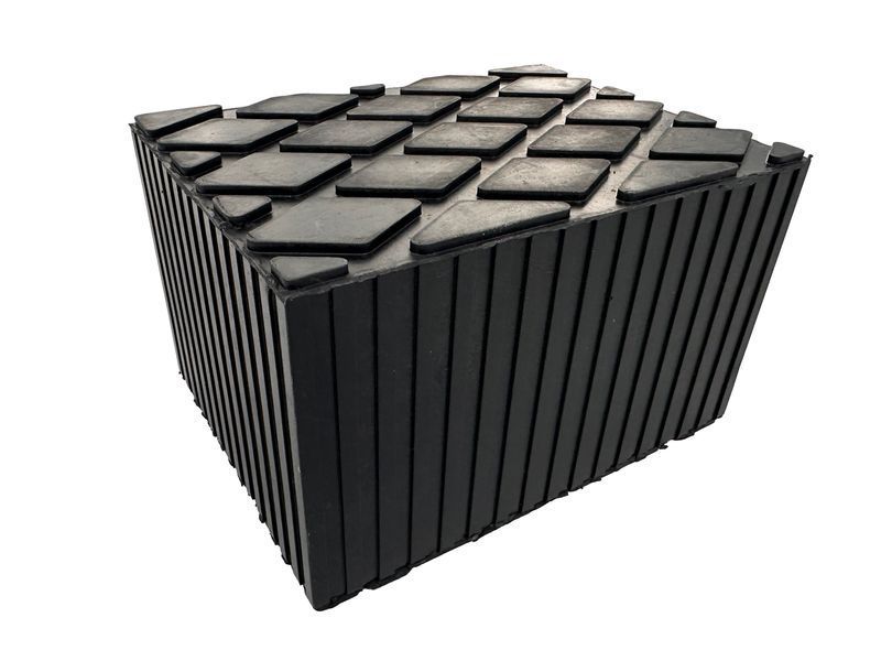 Гумен тампон квадратен за ножичен подемник 160x120х100 мм gebo tools