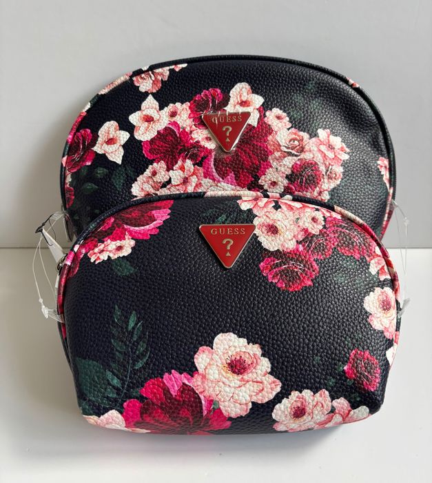 Дамски несесери комплект Guess