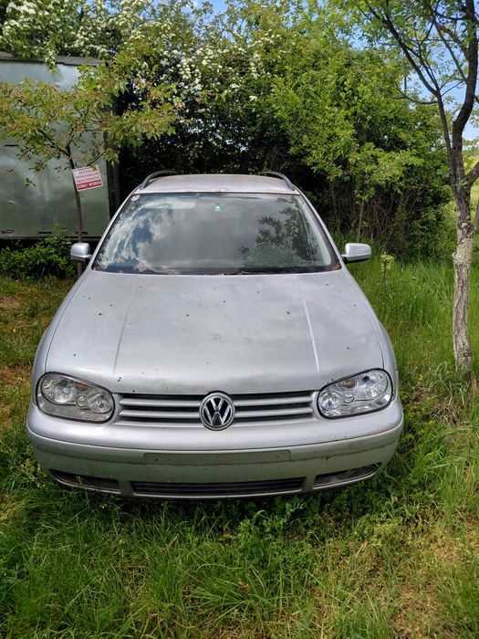 Vând golf 4 an 2001