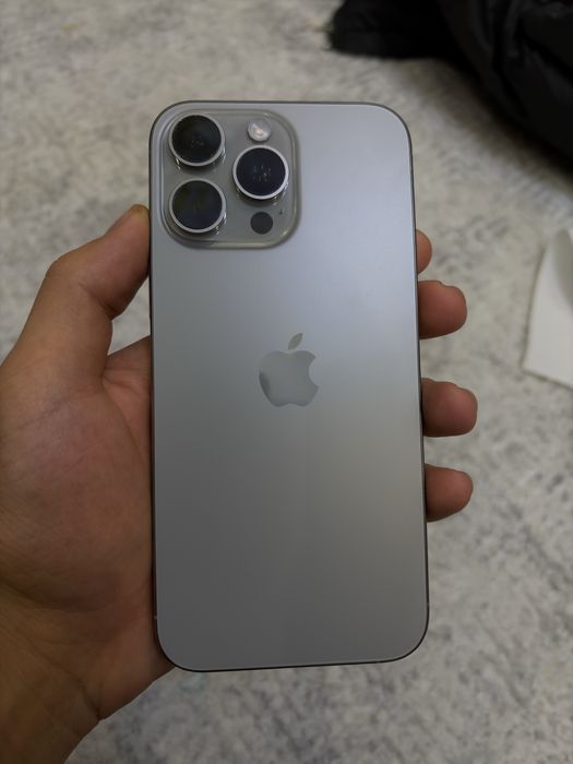 Iphone 16 pro max Natural titanium