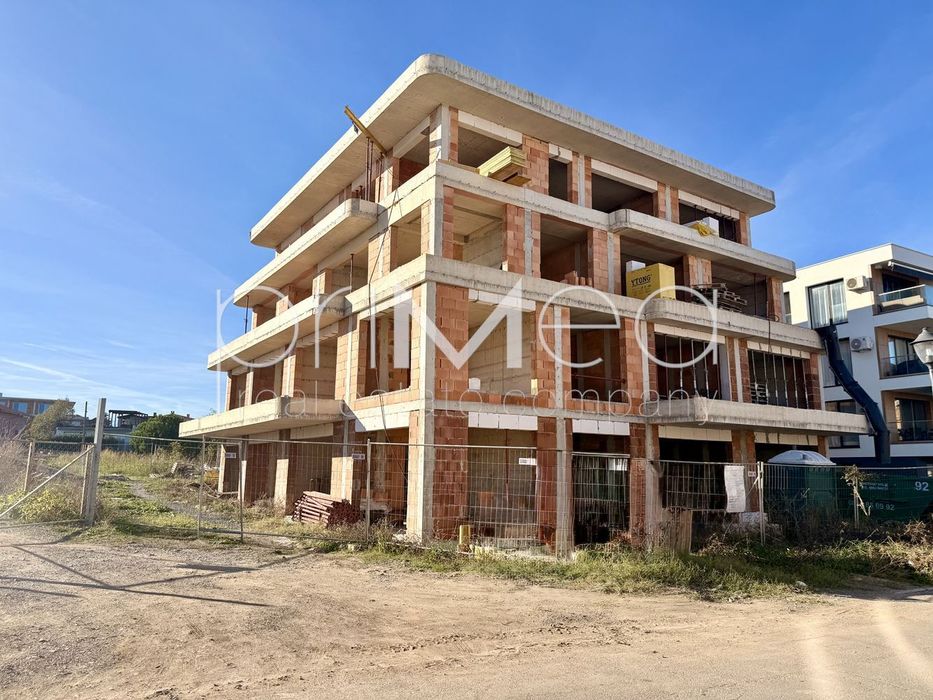 Продава се Двустаен апартамент в Черноморец - 71 кв.м за 767 €/кв.м - Снимка #3