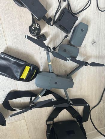Drona DJI Mavic Pro 4k fly more combo